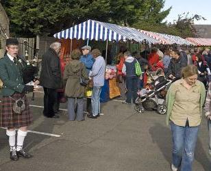 Piper at the farmers' market